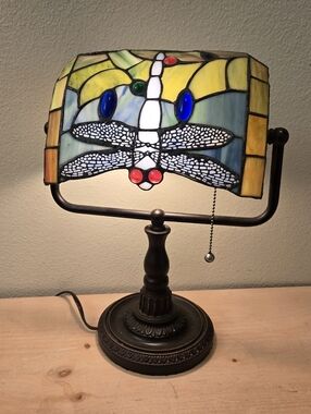 Tiffany-Style Dragonfly Stained Glass Table Lamp - Multicolor